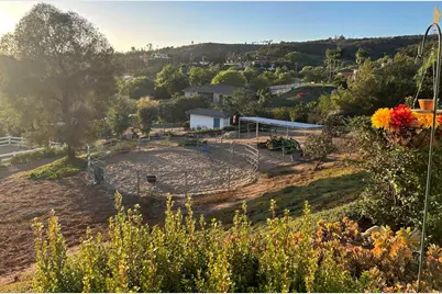 31255 Via Mariposa Court, Bonsall, CA 92003 - Photo 6