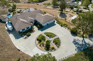 31255 Via Mariposa Ct, Bonsall, CA 92003 - Photo 42