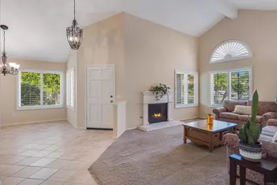 2929 Via Ipanema, Carlsbad, CA 92009 - Photo 4