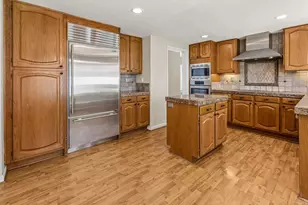 25471 Lacebark Dr, Murrieta, CA 92563 - Photo 2