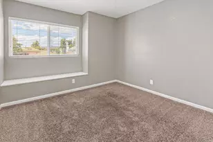25471 Lacebark Dr, Murrieta, CA 92563 - Photo 16