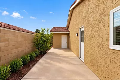2905 Indian Canyon Court, Highland, CA 92346 - Photo 18