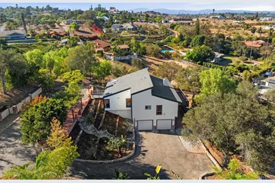 335 Morro Hills Road, Fallbrook, CA 92028 - Photo 2