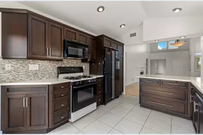 7302 Lantana Terrace, Carlsbad, CA 92011 - Photo 18