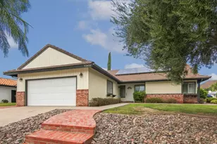 23474 Silver Strike Dr, Canyon Lake, CA 92587 - Photo 2