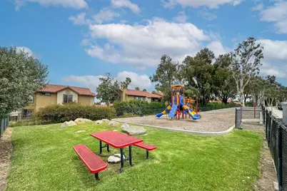 621 Paseo Rio, Vista, CA 92081 - Photo 30