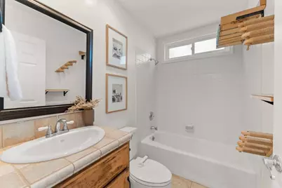 1830 Eucalyptus Avenue, Encinitas, CA 92024 - Photo 14