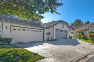 1810 Spyglass Cir, Vista, CA 92081 - Photo 2