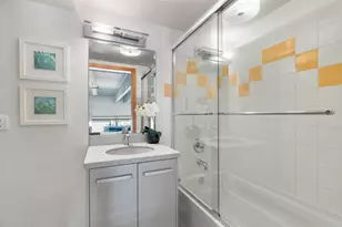 550 Seagaze Dr, Oceanside, CA 92054 - Photo 20