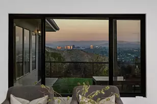 5877 Soledad Mountain Rd, La Jolla, CA 92037 - Photo 18