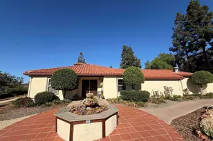 2299 Lindsay Dr, Carlsbad, CA 92008 - Photo 4