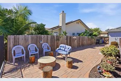 2326 Azure Lane, Vista, CA 92081 - Photo 18