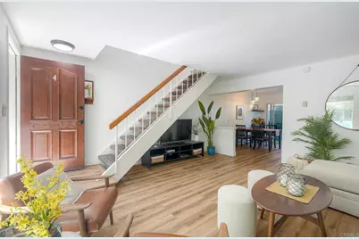 981 N Vulcan Avenue #4, Encinitas, CA 92024 - Photo 4