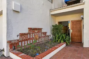 8310 Regents Rd, San Diego, CA 92122 - Photo 4