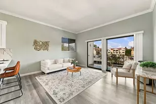 8310 Regents Rd, San Diego, CA 92122 - Photo 6