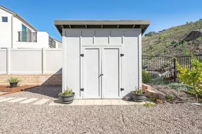 461 Meadowood Street, Fallbrook, CA 92028 - Photo 36