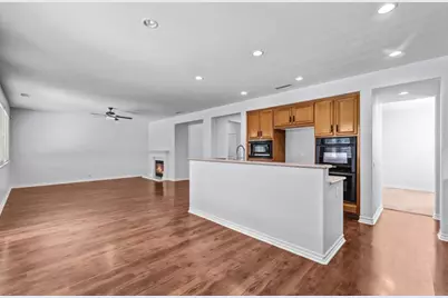 27973 Breakwater Ct., Menifee, CA 92585 - Photo 12