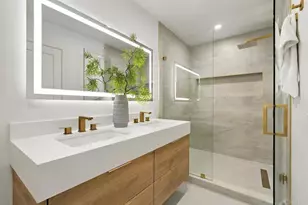 974 Sapphire St, San Diego, CA 92109 - Photo 48