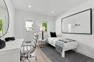 974 Sapphire St, San Diego, CA 92109 - Photo 32