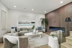 978 Sapphire St, San Diego, CA 92109 - Photo 6