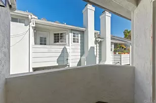 978 Sapphire St, San Diego, CA 92109 - Photo 38