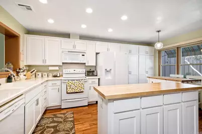 8691 Circle R Course Lane, Escondido, CA 92026 - Photo 4