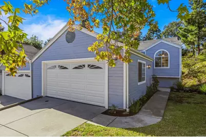 2035 Mountain Vista Way, Oceanside, CA 92054 - Photo 2