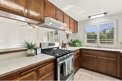 817 Crescent Drive, Vista, CA 92084 - Photo 12