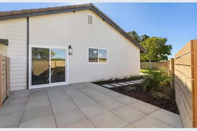 7905 Calle Posada, Carlsbad, CA 92009 - Photo 38