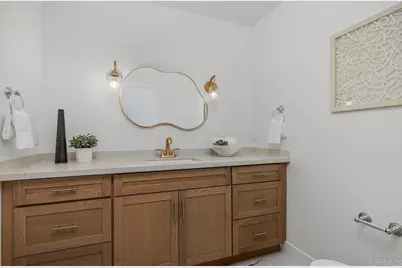 7001 Almaden Lane, Carlsbad, CA 92009 - Photo 16