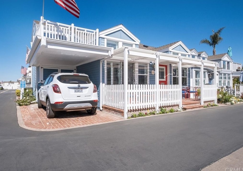 4 Nomad St, Newport Beach, CA 92663