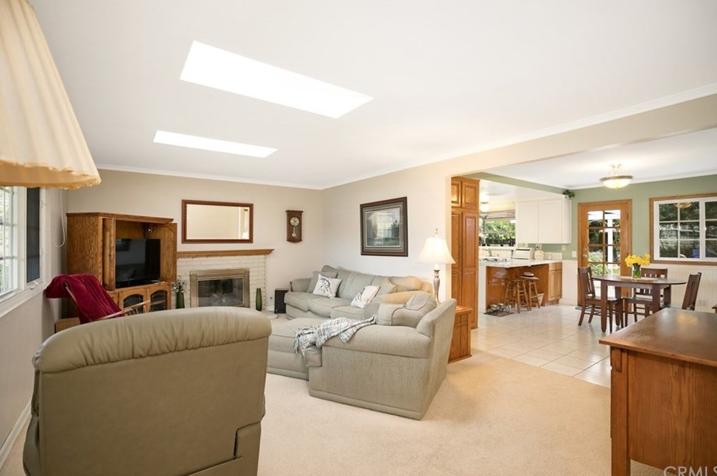 9640 Nightingale Ave, Santa Ana, CA 92708-7235