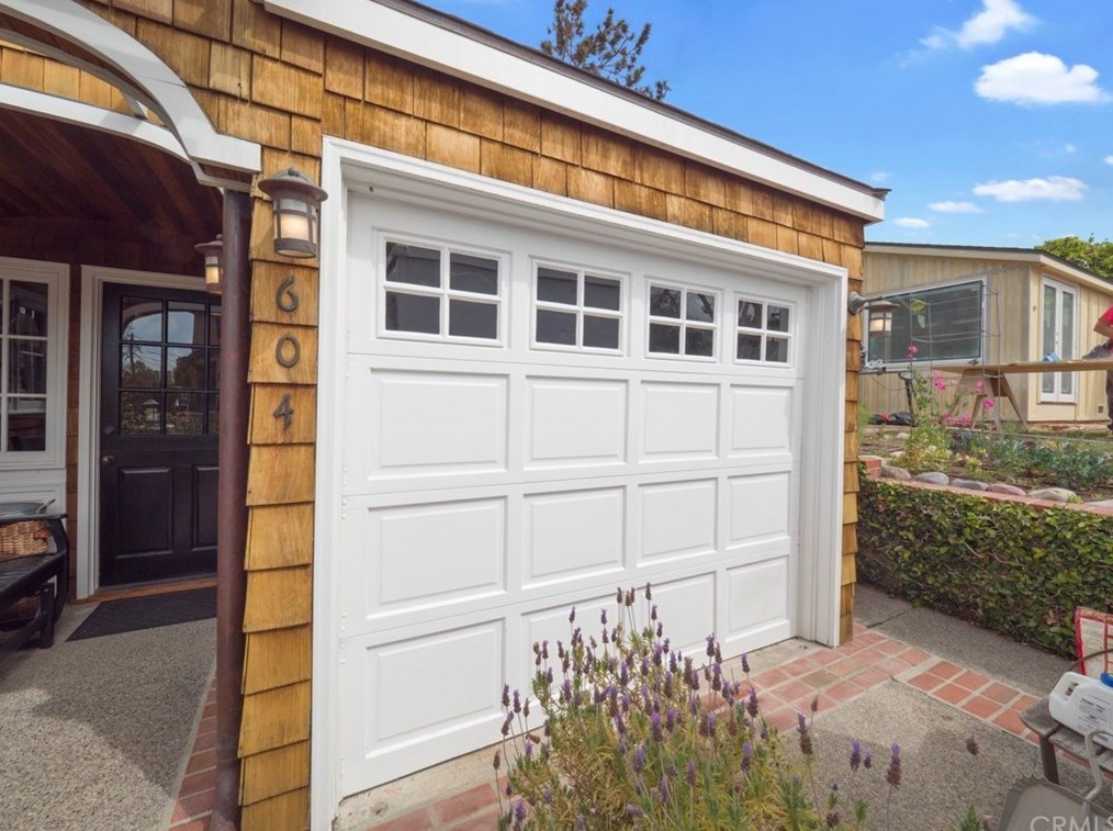 604 Anita St, Laguna Beach, CA 92651-2906