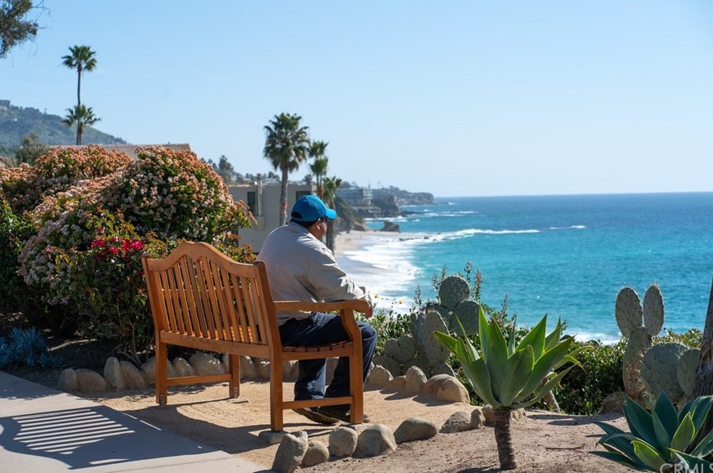 31912 Homewood Pl, Laguna Beach, CA 92651-6841