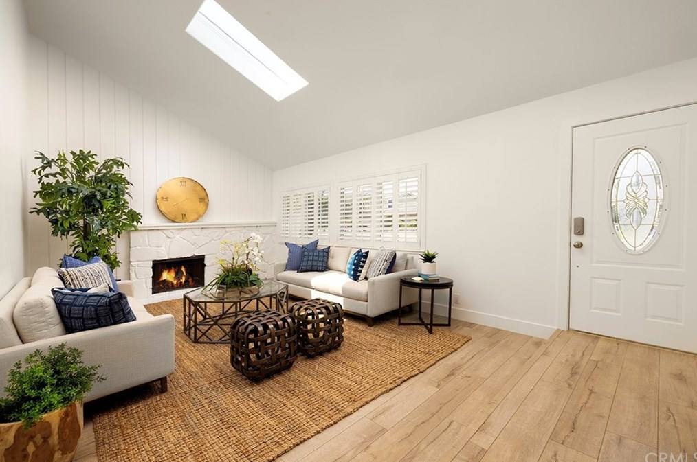 9412 Breakwater Cir, Huntington Beach, CA 92646-7203