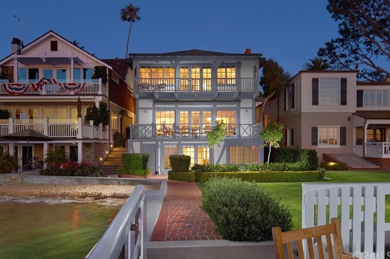 19 Bay Island, Newport Beach, CA 92661