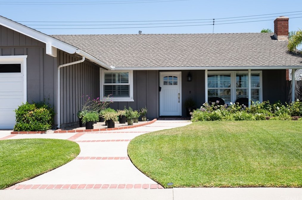 17552 Tamiko Cir, Huntington Beach, CA 92649