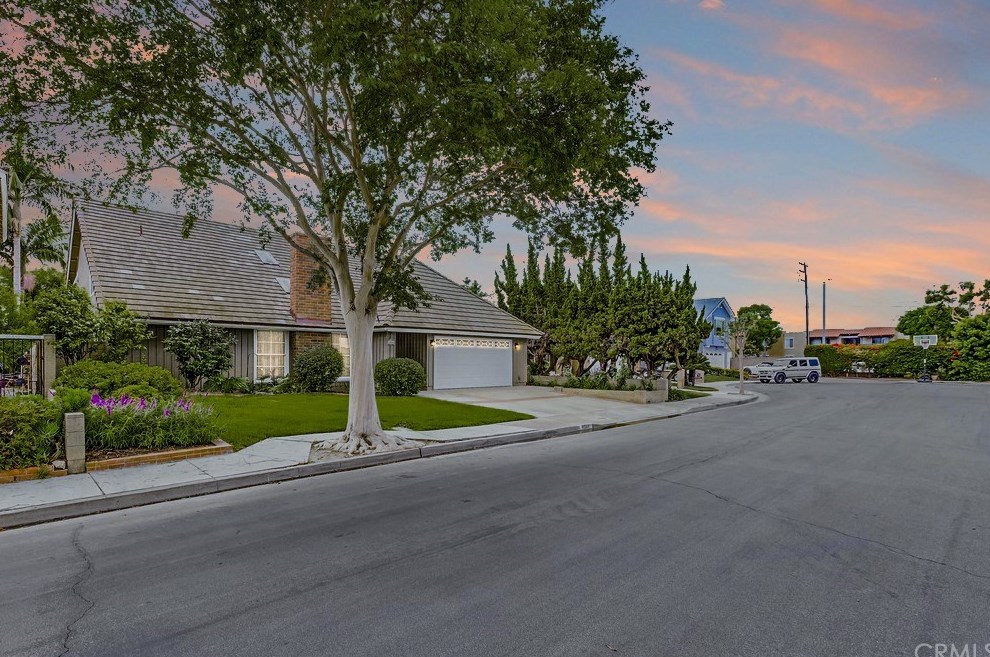 4544 Shasta Cir, Cypress, CA 90630