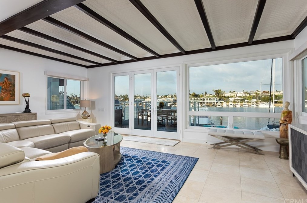 204 Via Lido Nord, Newport Beach, CA 92663