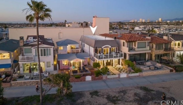 308 E Oceanfront, Newport Beach, CA 92661