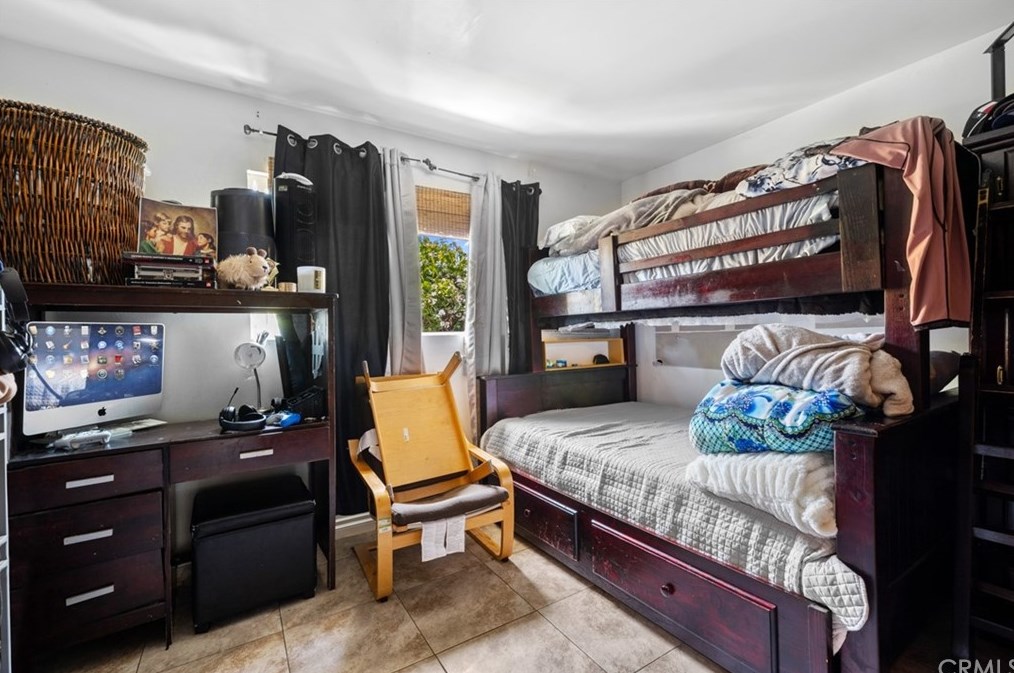 1971 Wallace Ave, Costa Mesa CA  92627-6255 exterior