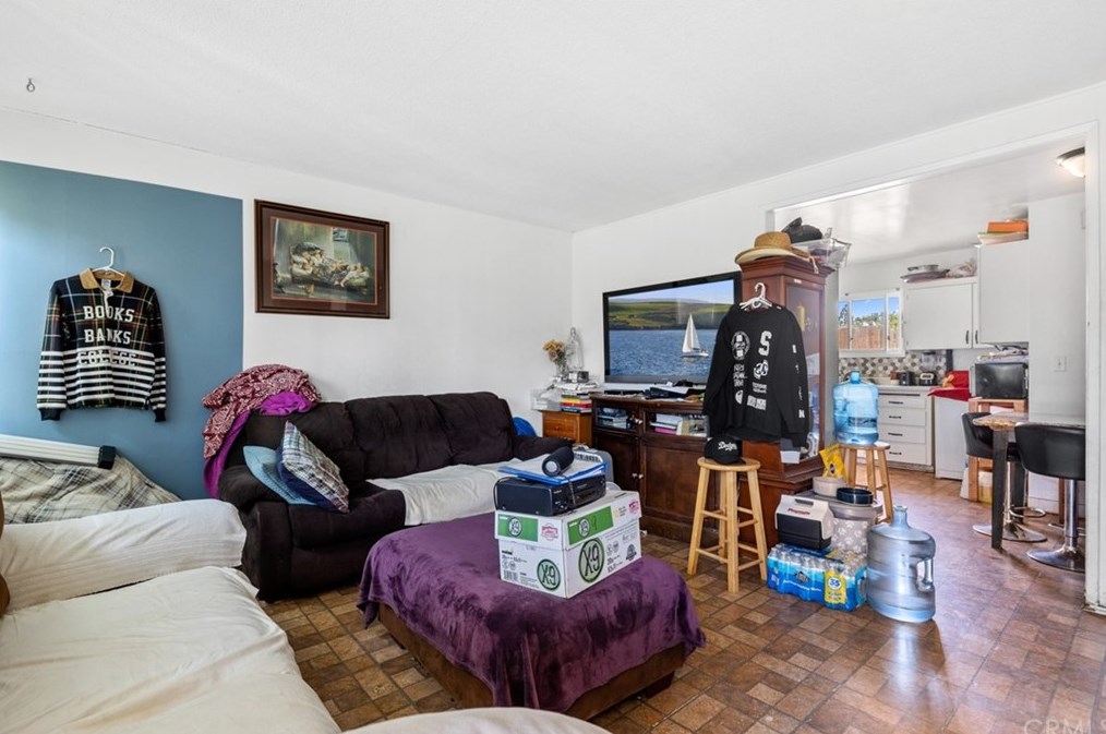 1971 Wallace Ave, Costa Mesa CA  92627-6255 exterior