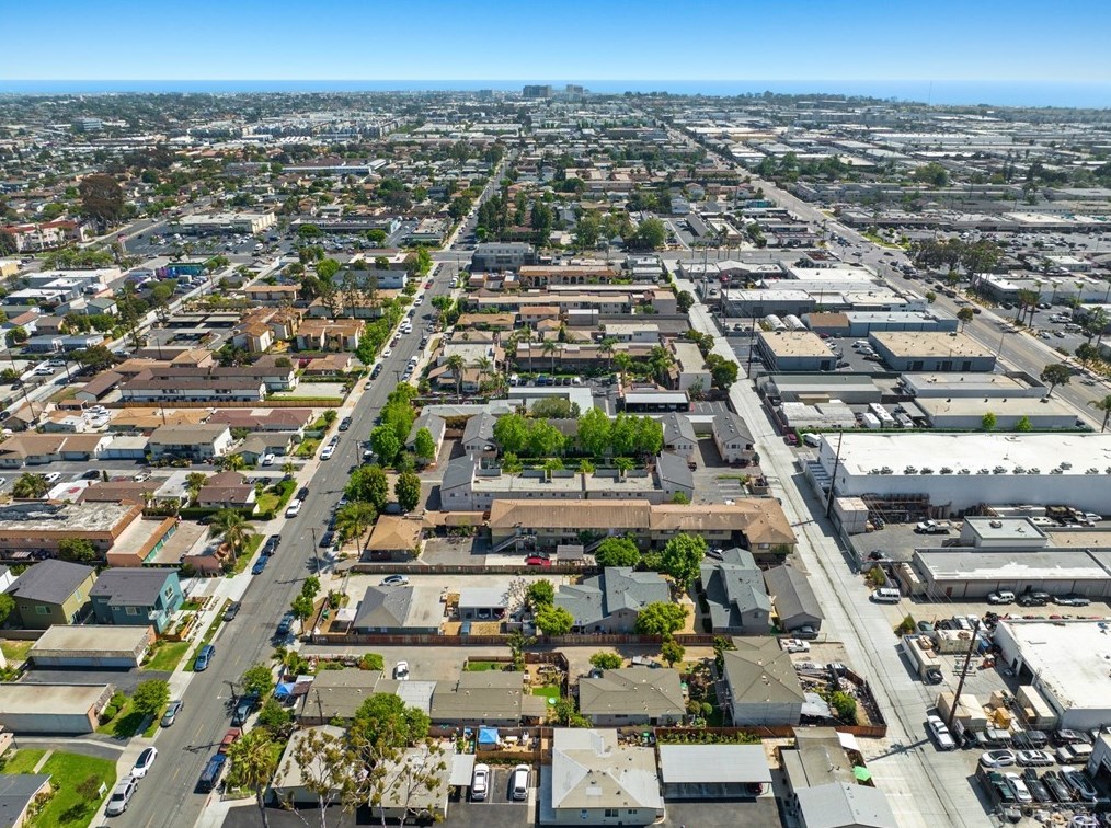 1971 Wallace Ave, Costa Mesa CA  92627-6255 exterior
