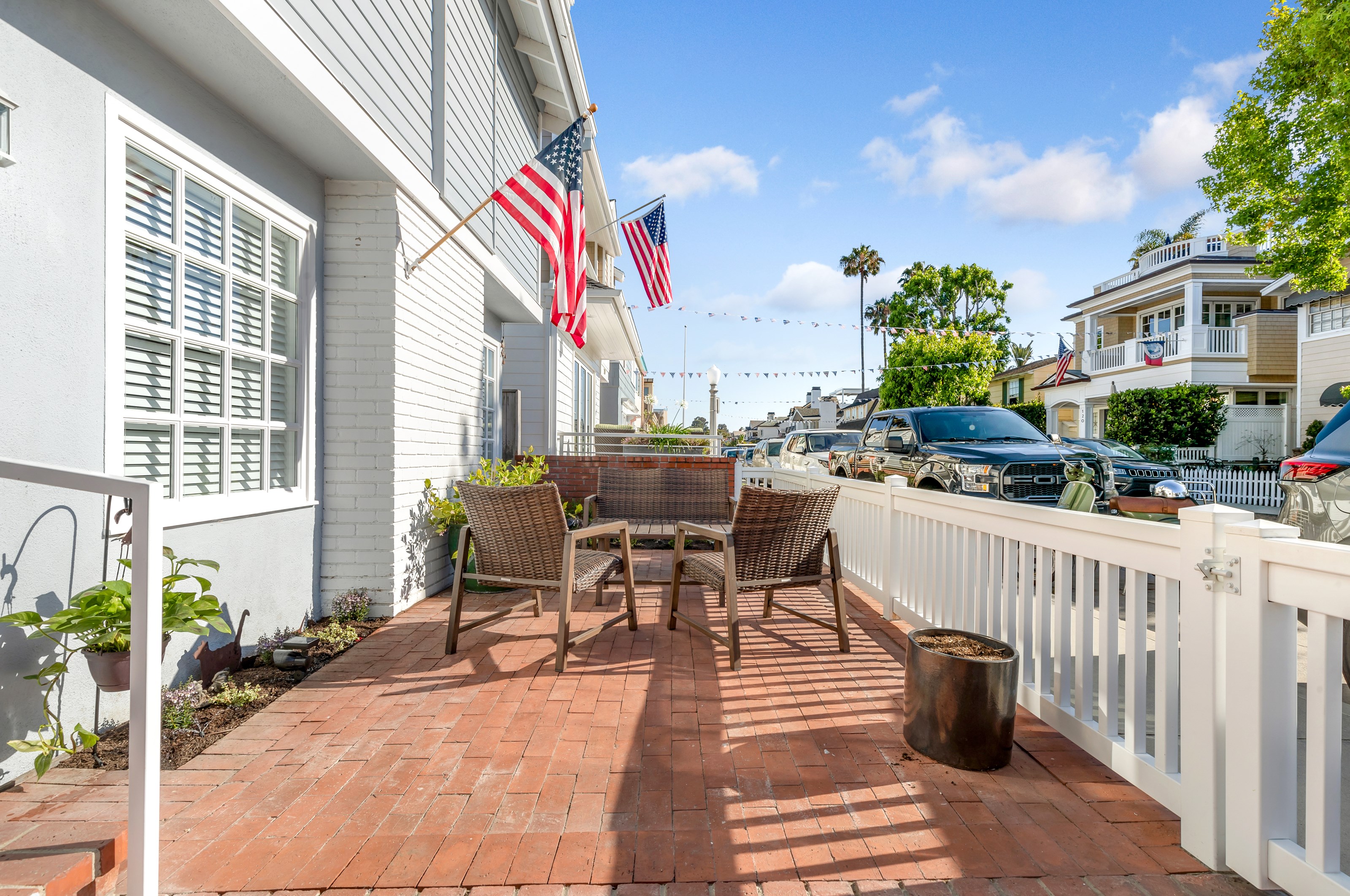 117 Amethyst Ave, Newport Beach, CA 92662