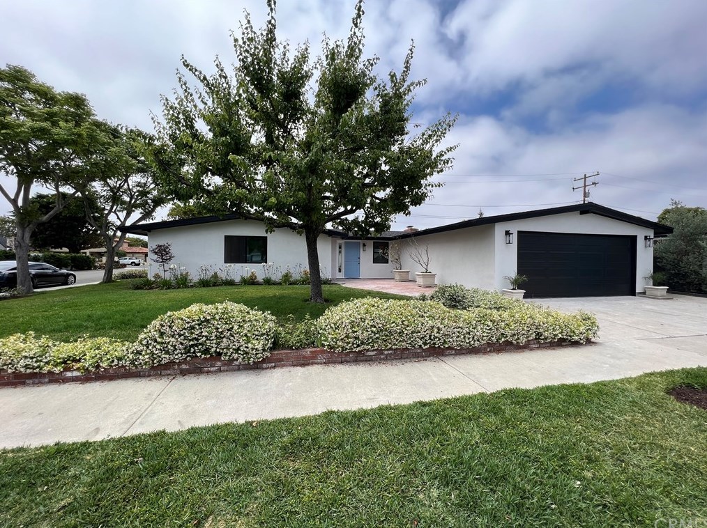 343 Esther St, Costa Mesa, CA 92627