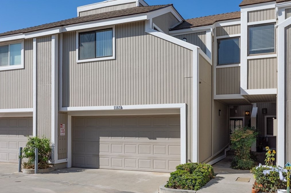 5562 Orange Ave, Cypress, CA 90630