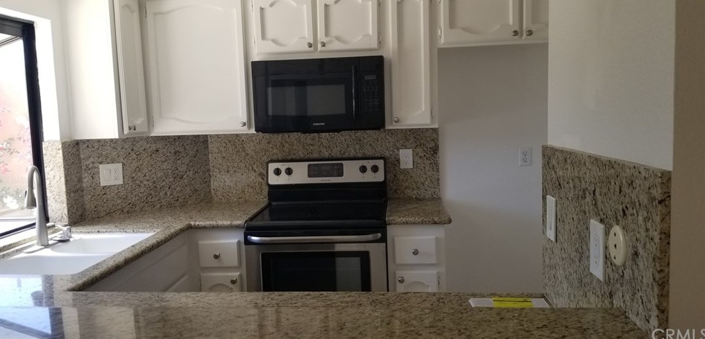 900 Van Ness Ct, Costa Mesa, CA 92626