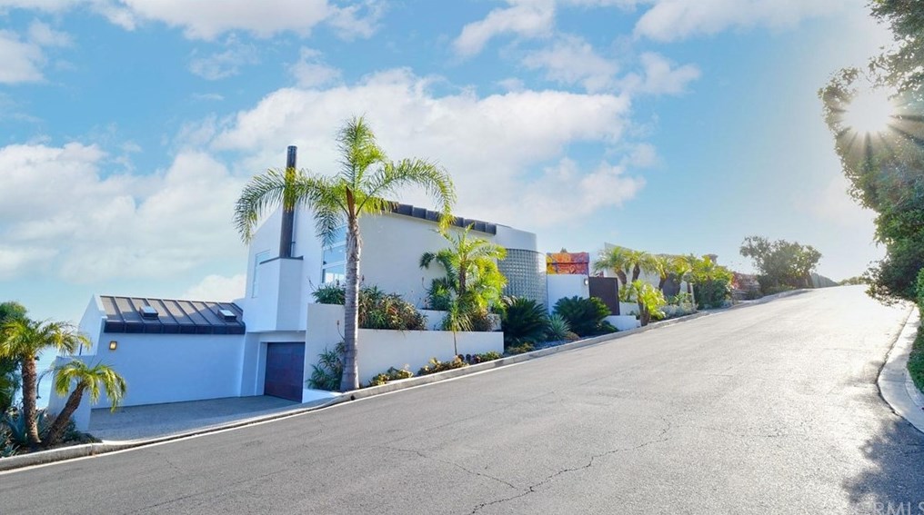1125 Emerald Bay, Laguna Beach CA  92651-1261 exterior
