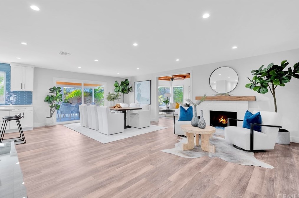 8042 Sail Cir, Huntington Beach, CA 92646