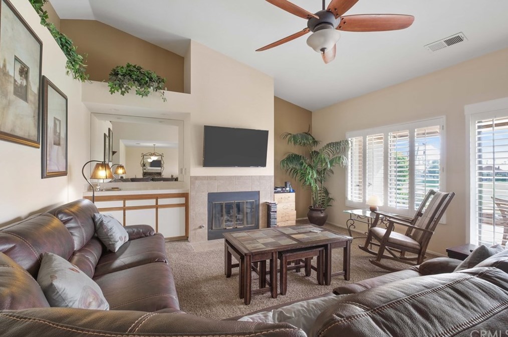 42438 Sand Dune Dr, Palm Desert, CA 92211-7625